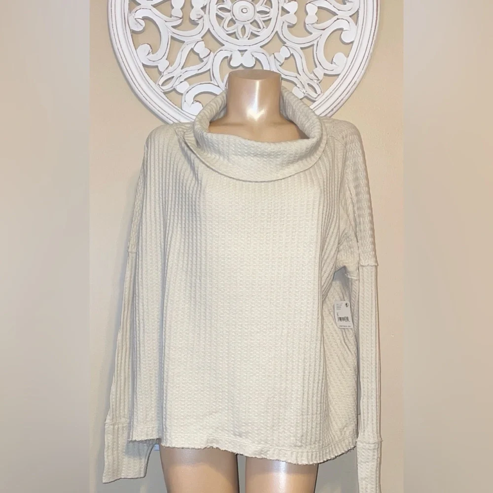 Free People women’s small top cowl neck waffle knit stone cold cream beige nwt
